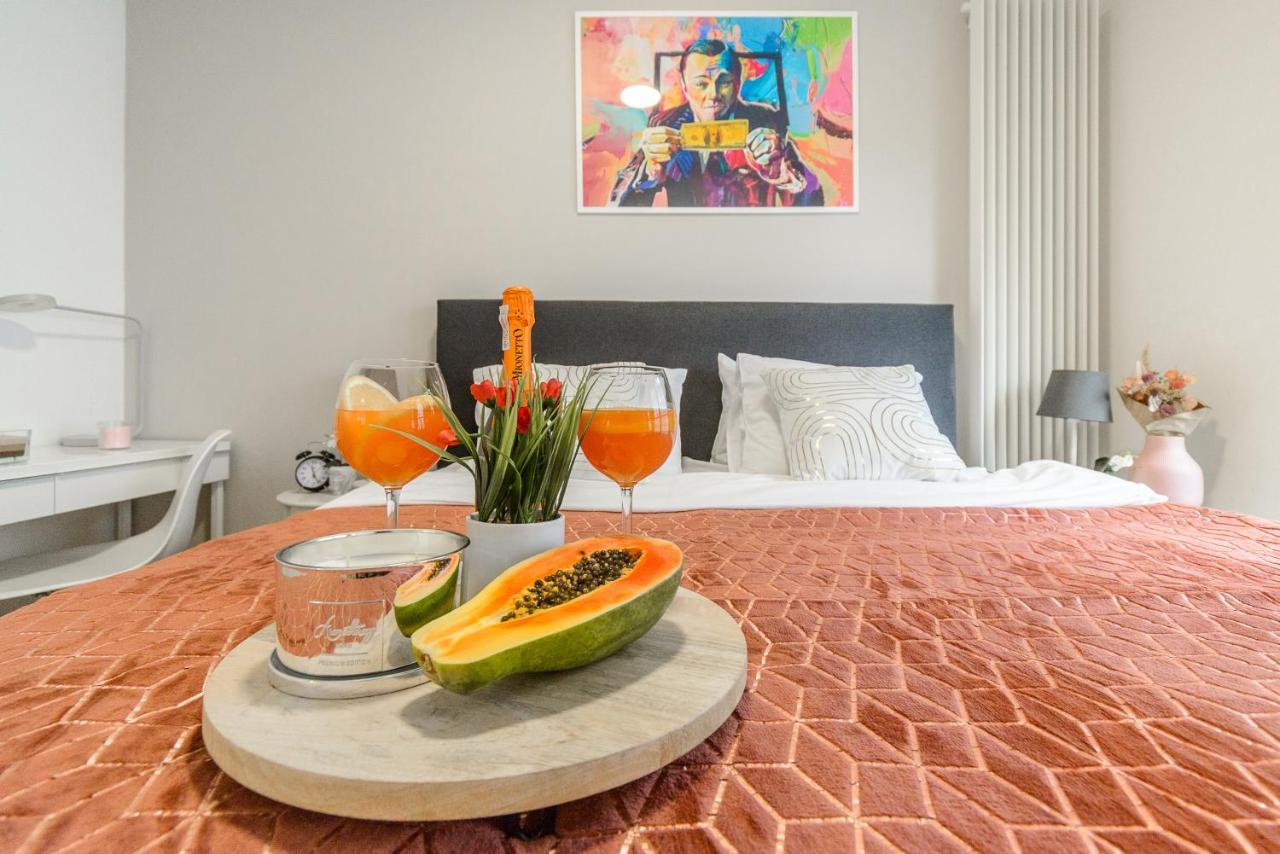 Luxury Apartment On Grzybowska Street Varsavia Esterno foto