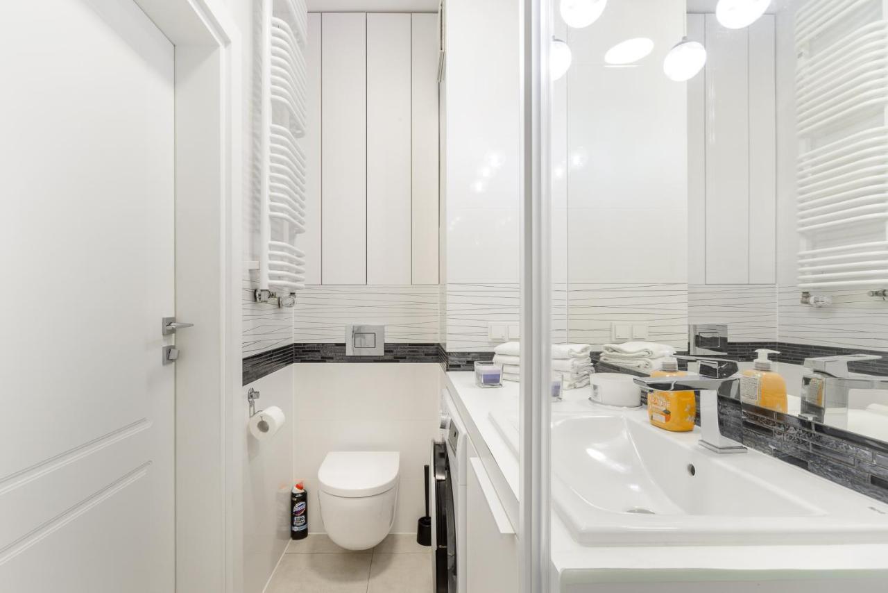 Luxury Apartment On Grzybowska Street Varsavia Esterno foto